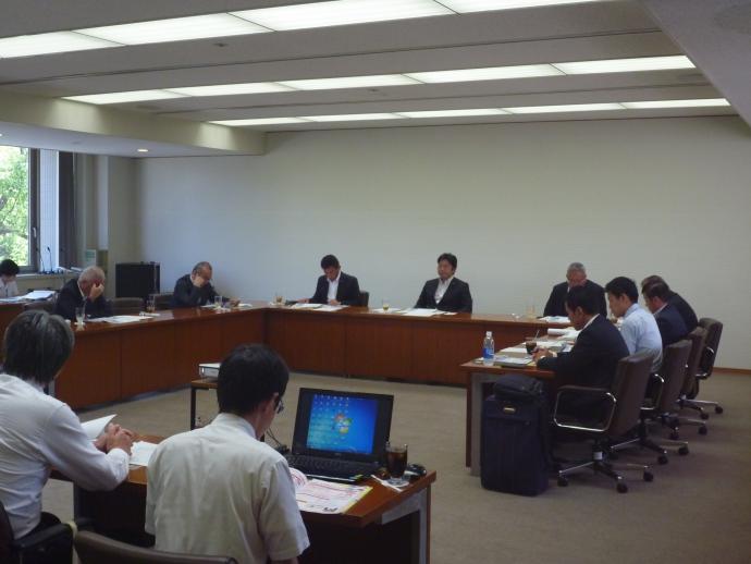 福岡県議会において事業概要説明聴取