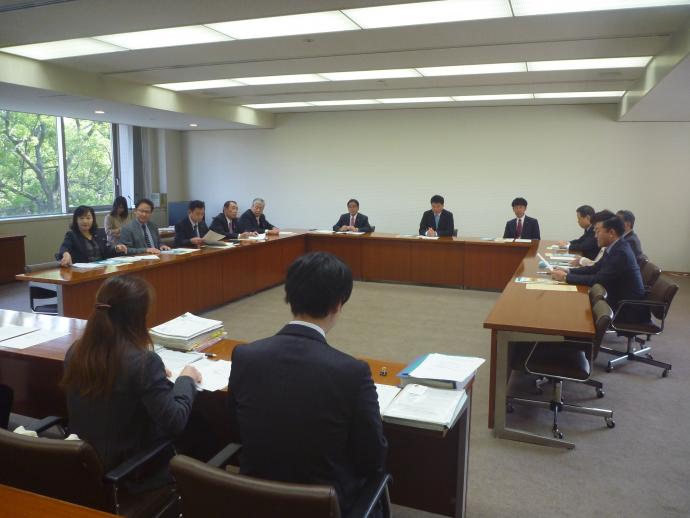 福岡県議会リサイクル認定制度の概要を聴取