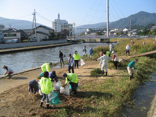 大手川の清掃活動