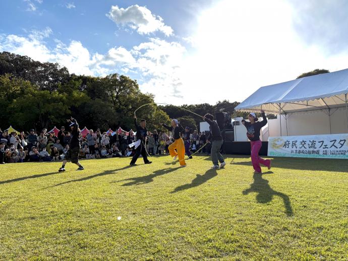 ダブルダッチパフォーマンスの様子