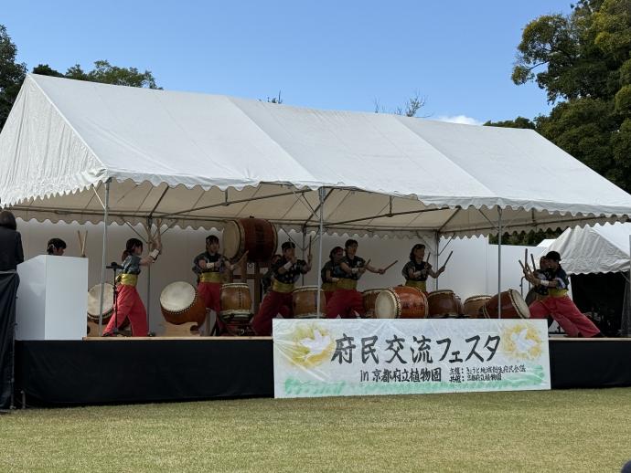 和太鼓パフォーマンスの様子