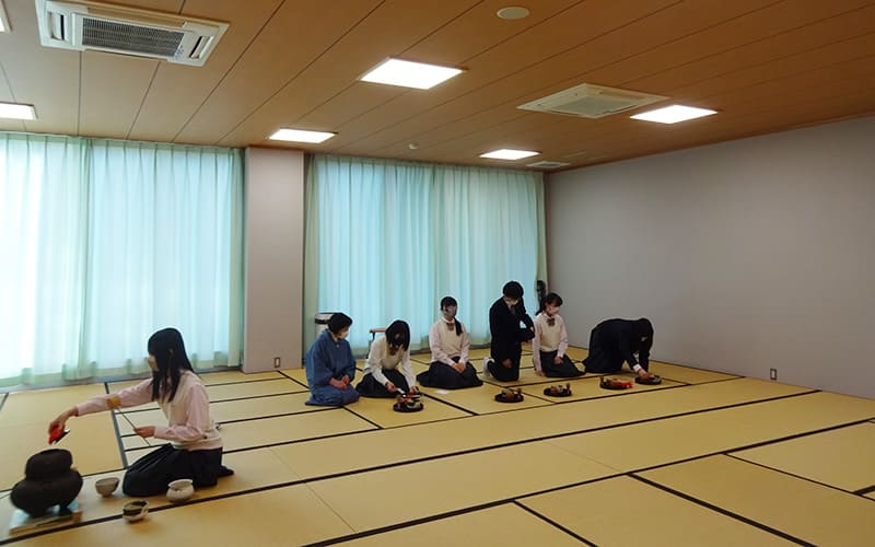 伊勢学園高等学校