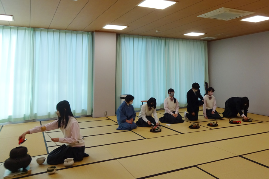 伊勢学園高等学校