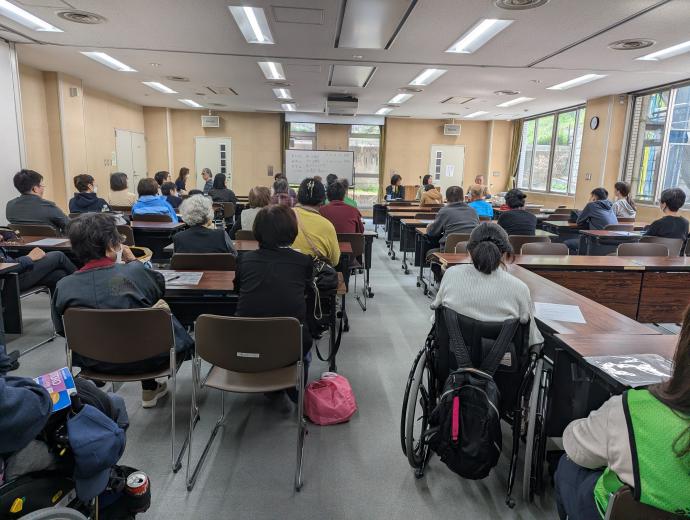 ヒューマンライブラリーの様子