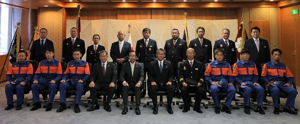 全国消防操法大会京都府代表の激励会に出席する知事