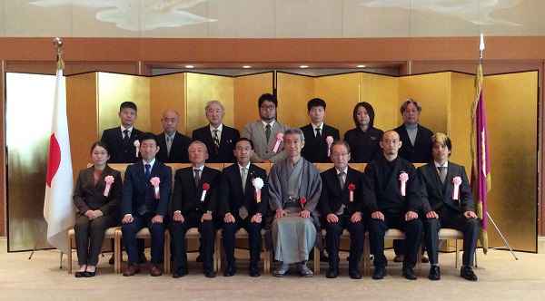 令和5年度京もの認定工芸士称号授与式に出席する知事