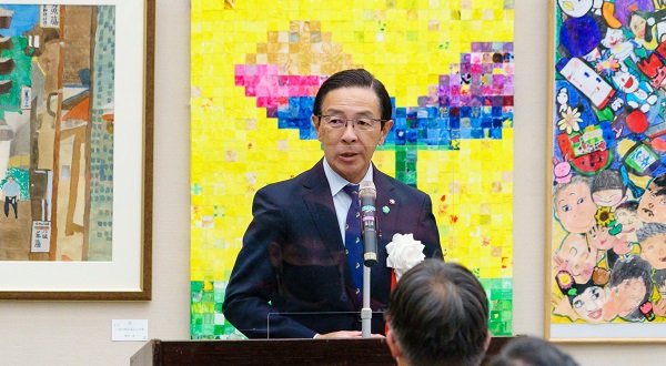 第28回「京都とっておき芸術祭」表彰式に出席する知事