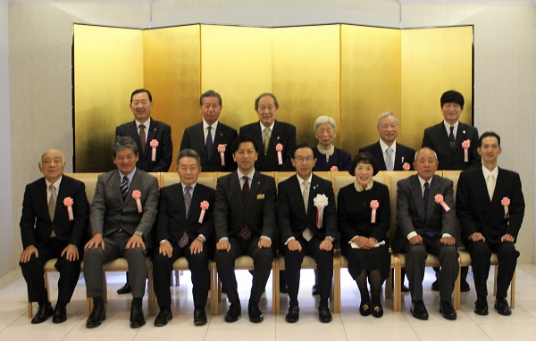 令和4年度京都府納税表彰式に出席する知事