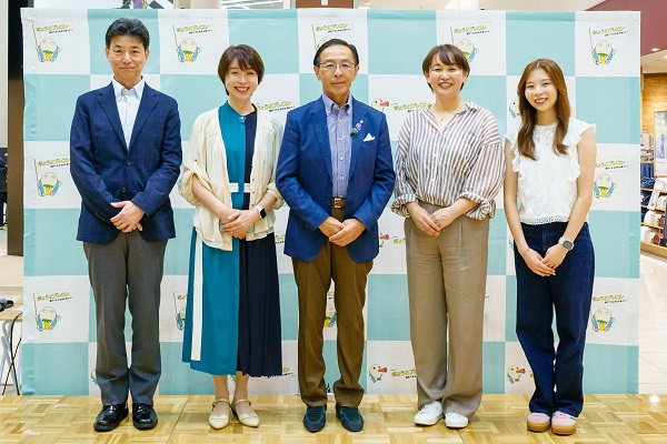西脇知事と行き活きトークに出席する知事