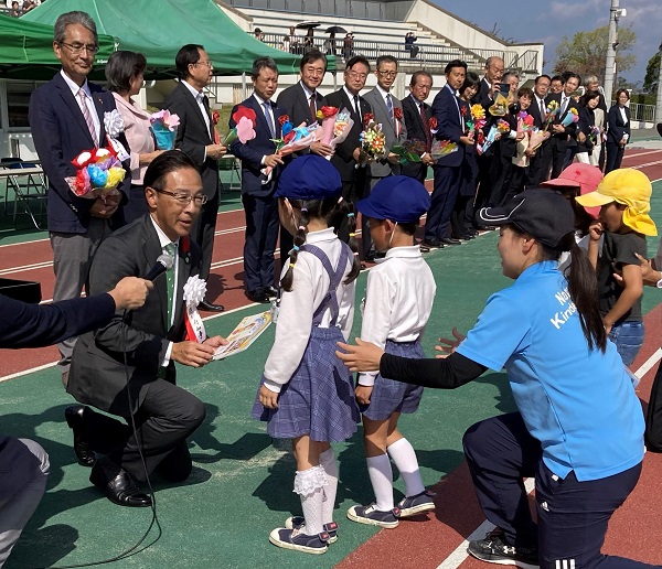 第36回京都府私立幼稚園園児大会（城南地区園児大会）に出席する知事