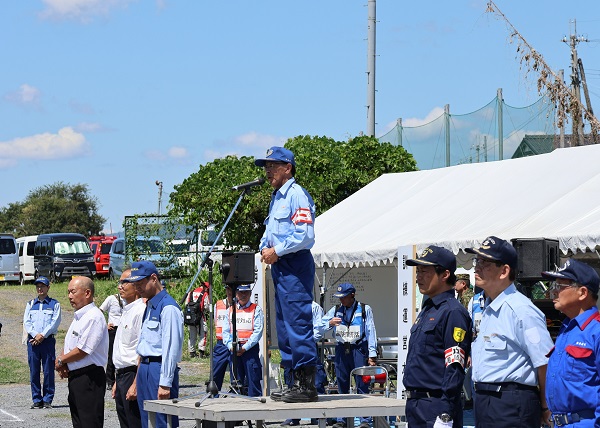 京都府総合防災訓練に出席する知事