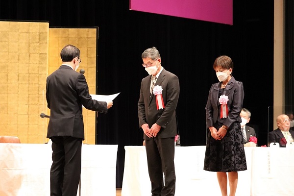 令和3年度京都府農林水産業功労者表彰等授与式に出席する知事