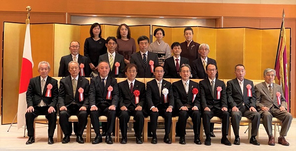 令和4年度京都府伝統行催事功労者表彰式に出席する知事