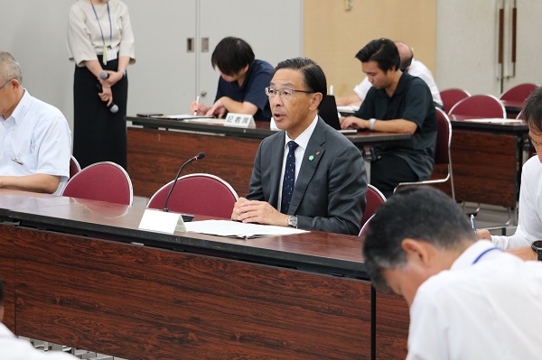 台風第7号に係る部局長連絡会議の開催に出席する知事