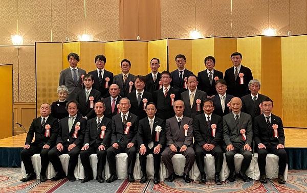 令和5年度「京の老舗」表彰式に出席する知事
