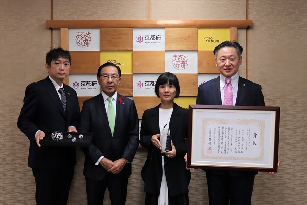 株式会社今与の表敬訪問に出席する知事