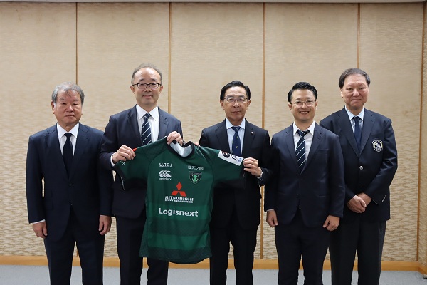 三菱重工相模原ダイナボアーズ関係者等の表敬訪問に出席する知事