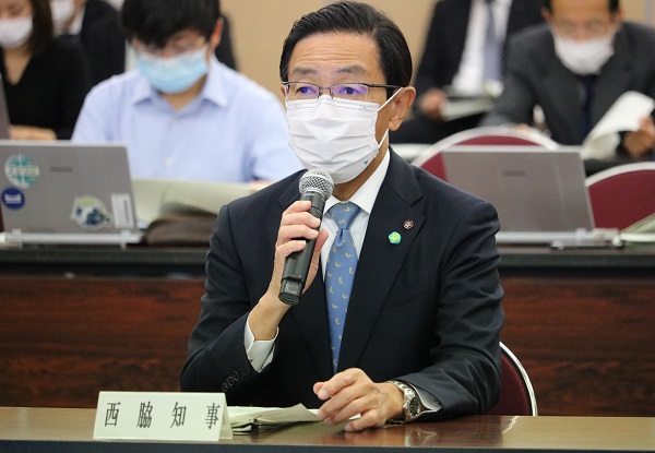 高病原性鳥インフルエンザ等に係る京都府家畜伝染病等対策本部会議に出席する知事