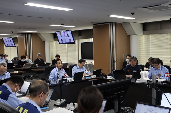 高病原性鳥インフルエンザ等に係る京都府家畜伝染病等対策本部会議(第2回)に出席する知事