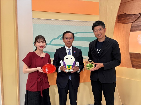 「あったか京都!」に出演する知事