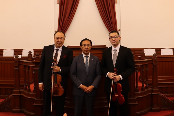 「Music Fusion in Kyoto音楽祭」共同記者会見に出席する知事