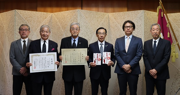 ドナルド・マクドナルド・ハウス京都 開設資金寄附等の受入に出席する知事