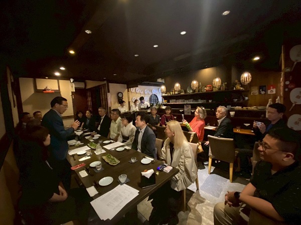 台湾台北「京都」倶楽部主催日本酒イベント出席に出席する知事