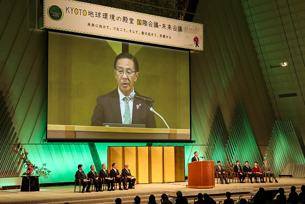 西脇隆俊京都府知事