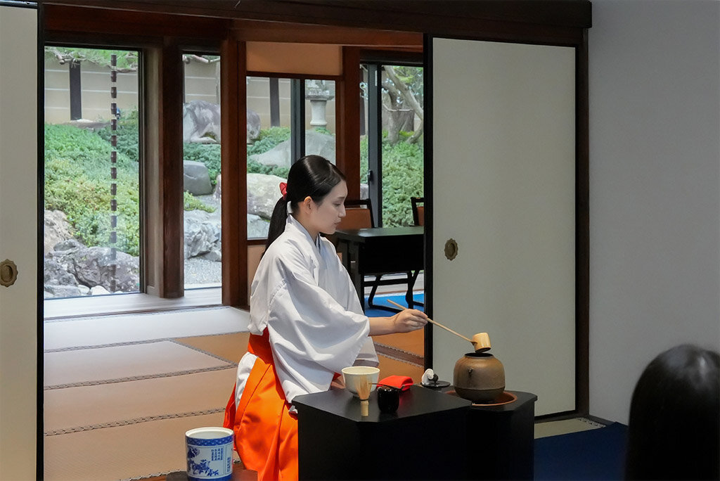 風月殿での抹茶体験