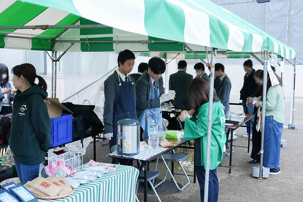 京都府農業大学校や京都府立綾部高等学校由良川キャンパス（東分校）で栽培されたお茶販売