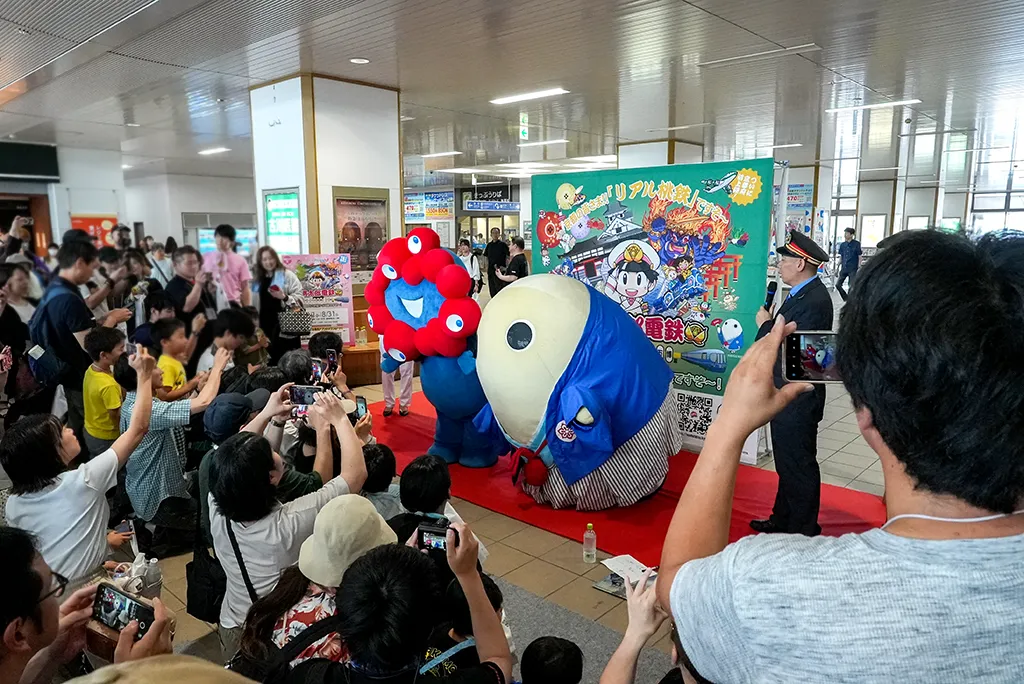 まゆまろ、ミャクミャク1