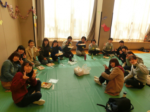 昼食の様子1