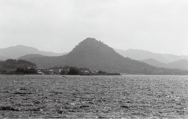 京丹後市久美浜町　甲山（兜山）