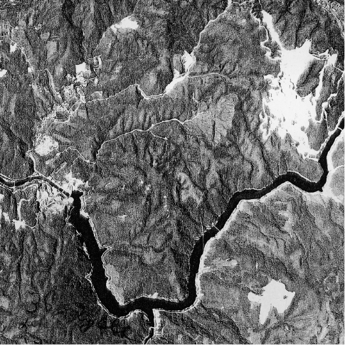 宇治川峡谷の空中写真