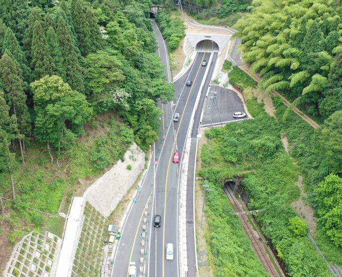 白鳥トンネル