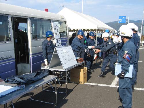 （訓練）府警察の現地警備本部