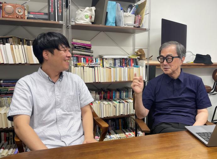 インタビューの様子