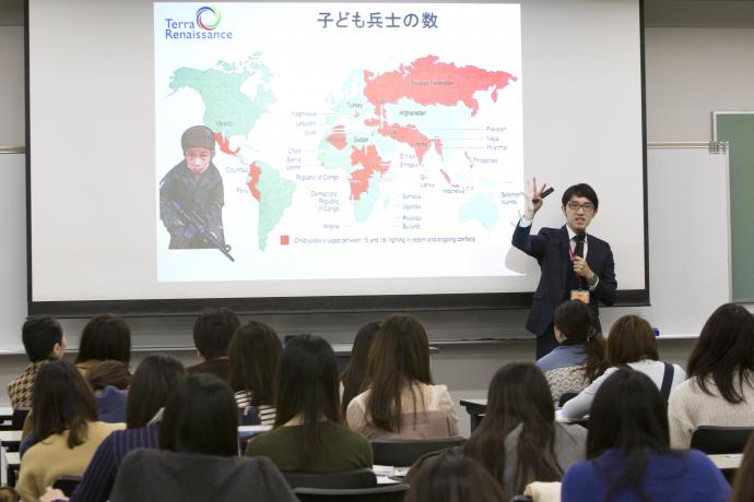 講演活動の様子