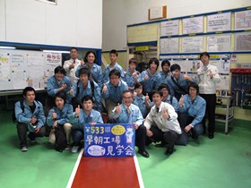 古芝会長と記念撮影（2年）