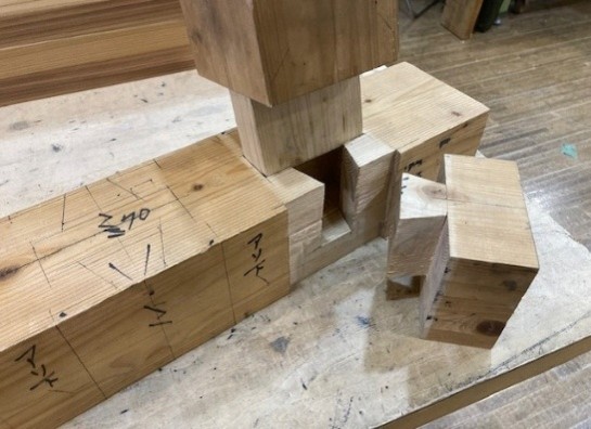 大入れ蟻掛け（仕口）の模型の写真