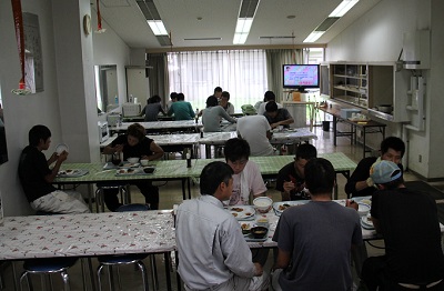 寮食堂の様子