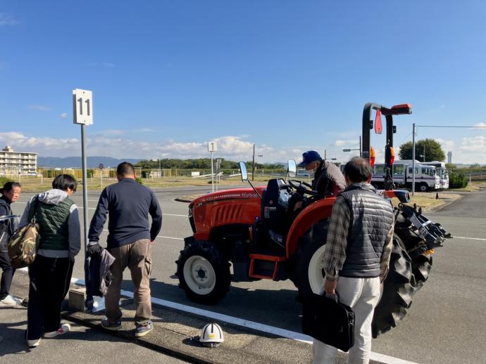 機械士養成研修の様子(大特免許試験)