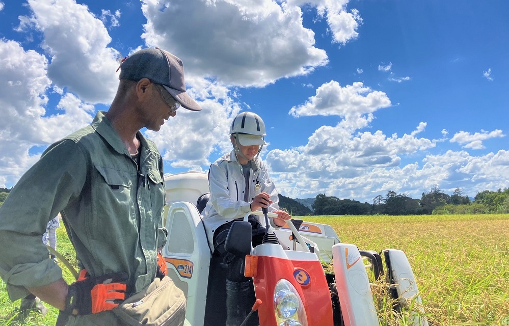 コンバイン作業実習の写真