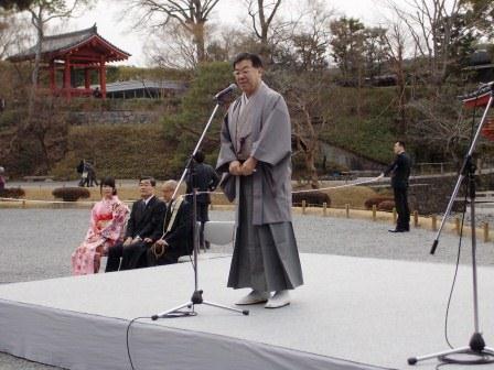 山田啓二京都府知事