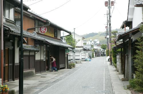 城下町の町並みの写真1