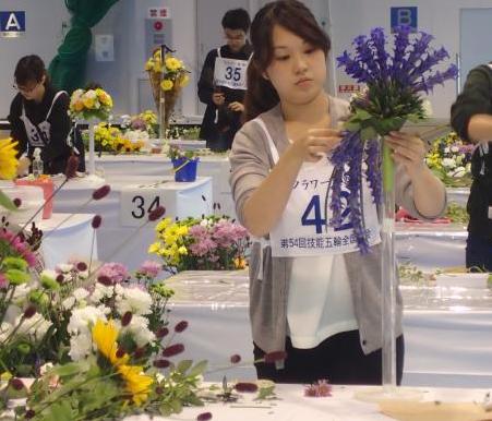 フラワー装飾競技の様子