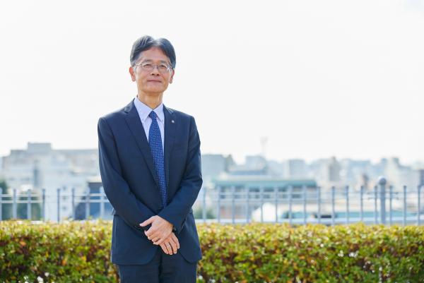 カルーセル（水谷課長）