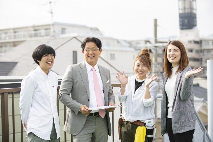 若者と山本氏