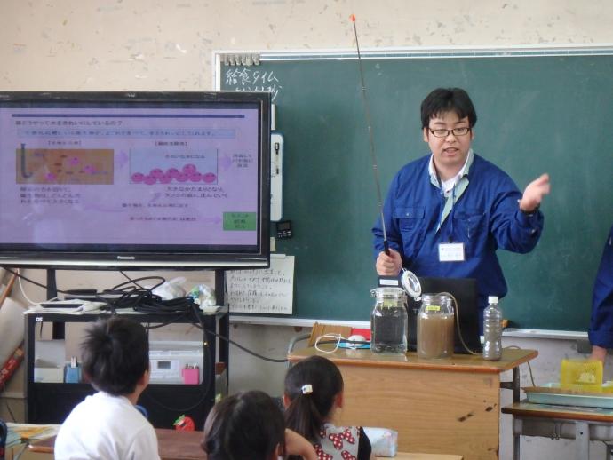 微生物による下水処理の仕組み