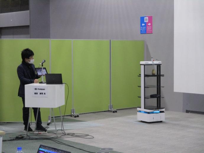 バーチャル空間カフェでのロボット遠隔接客の可能性 株式会社Keigan